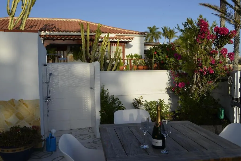 Villa Tranquila, Playa Del Duque 阿德耶 度假居